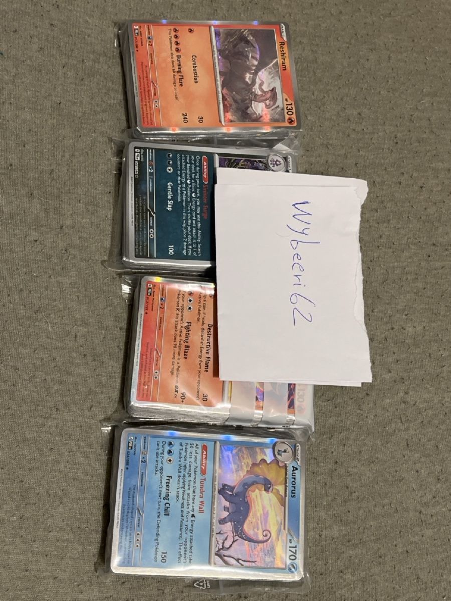 Pokémon Carte collezionabili: 4 SETS 200 Pokemon Karten WYBEERI62 – Nuovo (secondo la descrizione) da Gontenschwil venduto da joe_9qdj