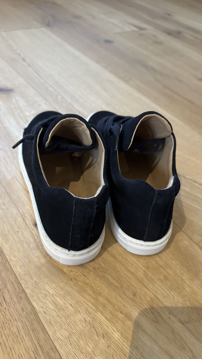 Cyrillus Scarpe per ragazzi: Chaussures en daim bleu marine Cyrillus , taille 36 – Nuovo (secondo la descrizione) da Commugny venduto da rus_my8v 3