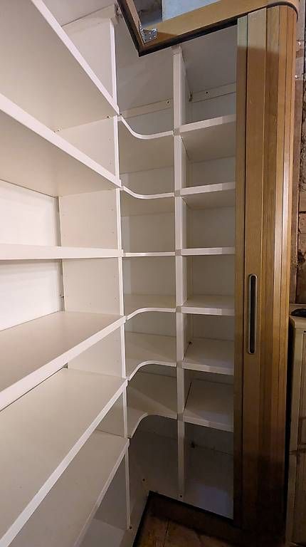 Armadi: Schrank massiv mit Schiebetüren – Usato da Etziken venduto da Matrix80 2