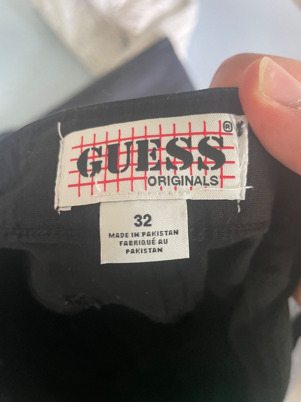 Guess Pantaloni: Hose Guess – Usato da Ormalingen venduto da ced.fiech 2