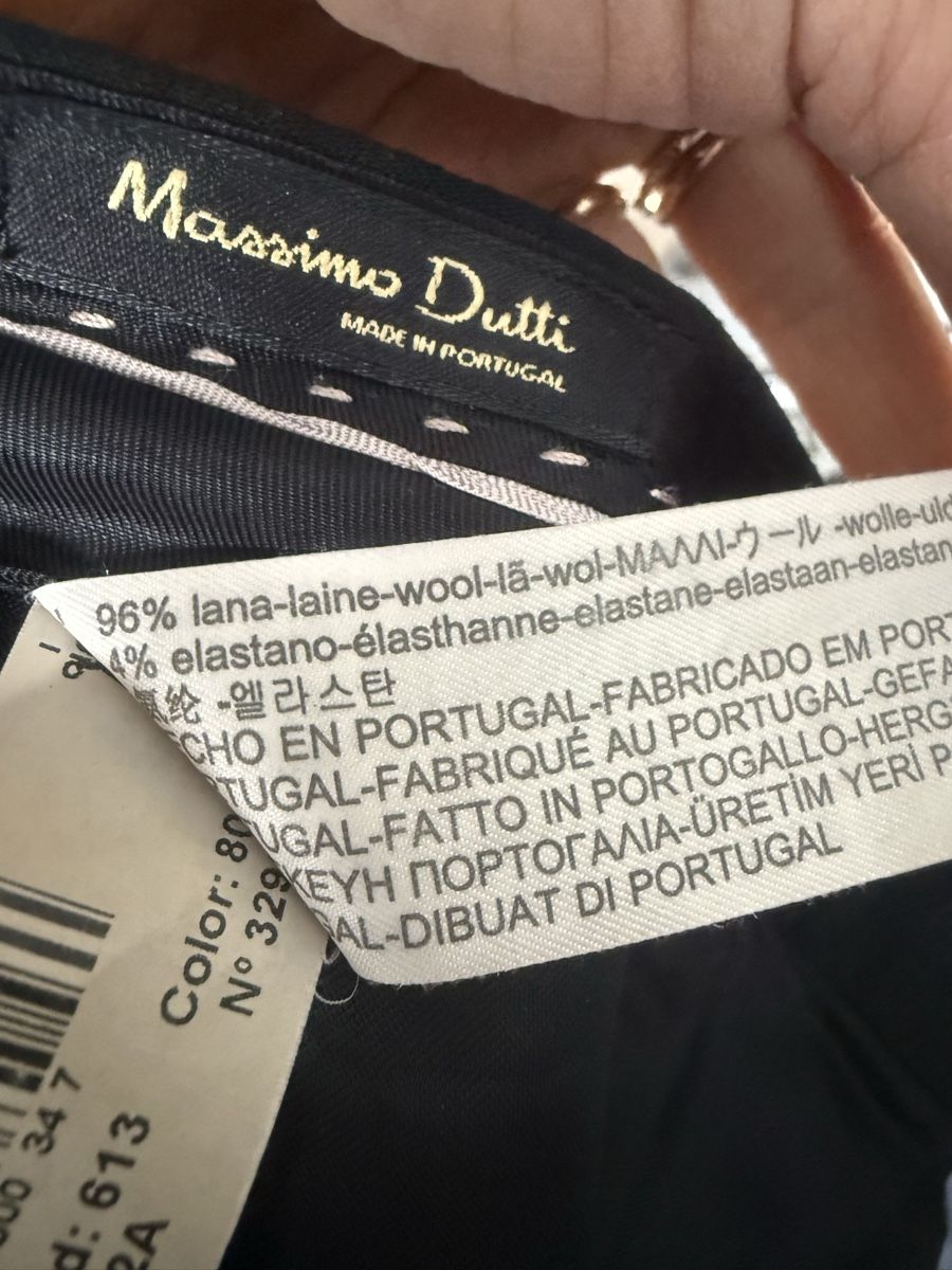 Massimo Dutti Costumes, combinaisons de sport et fonctionnelles: Anzug Schwarz Wolle 34 – D'occasion à winterthur par insegnantevolante 3