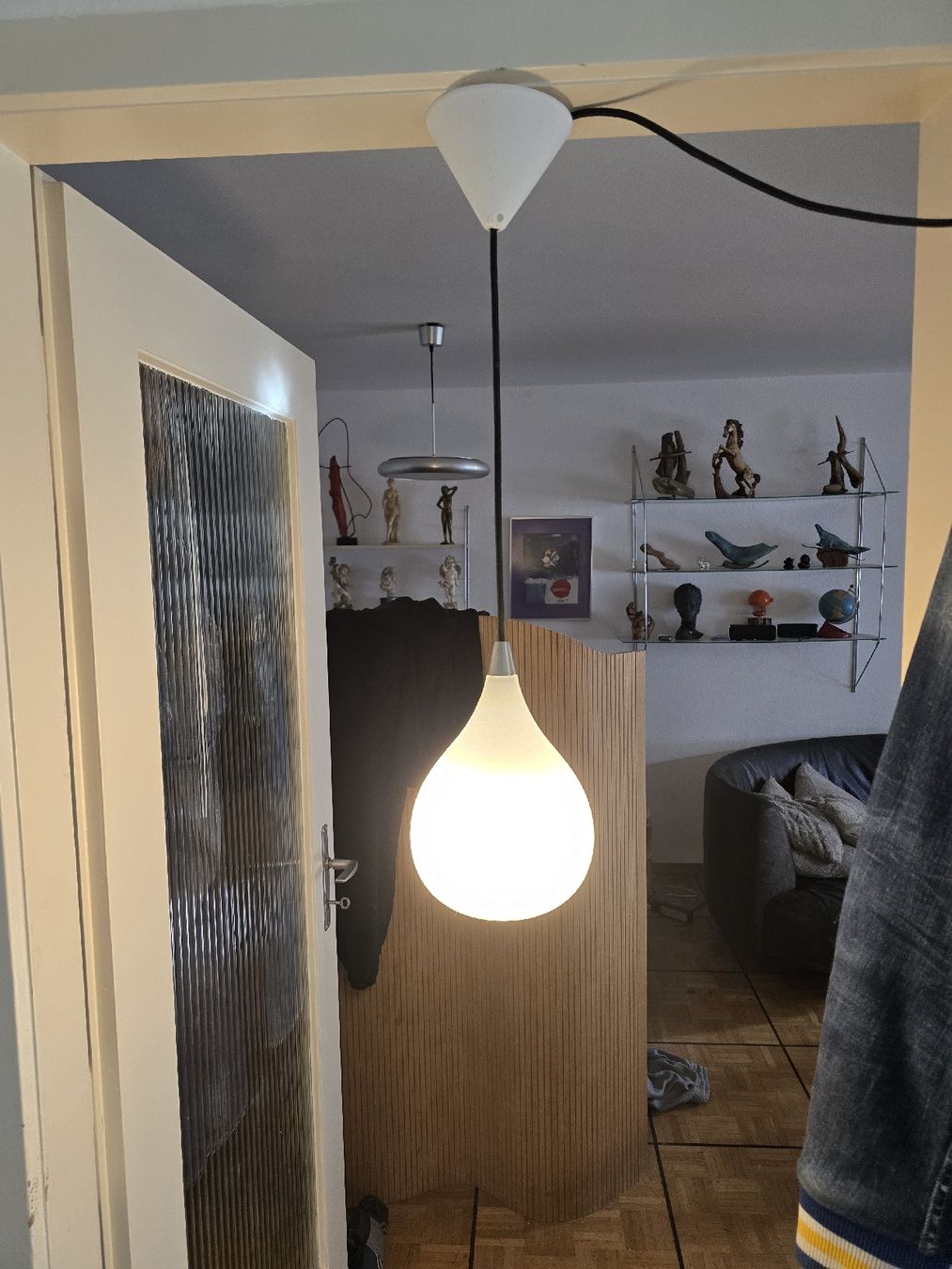 Lampen: süsse Opalglas Lampe in tropfenform – Gebraucht aus Biel/Bienne von alexriveros2 1