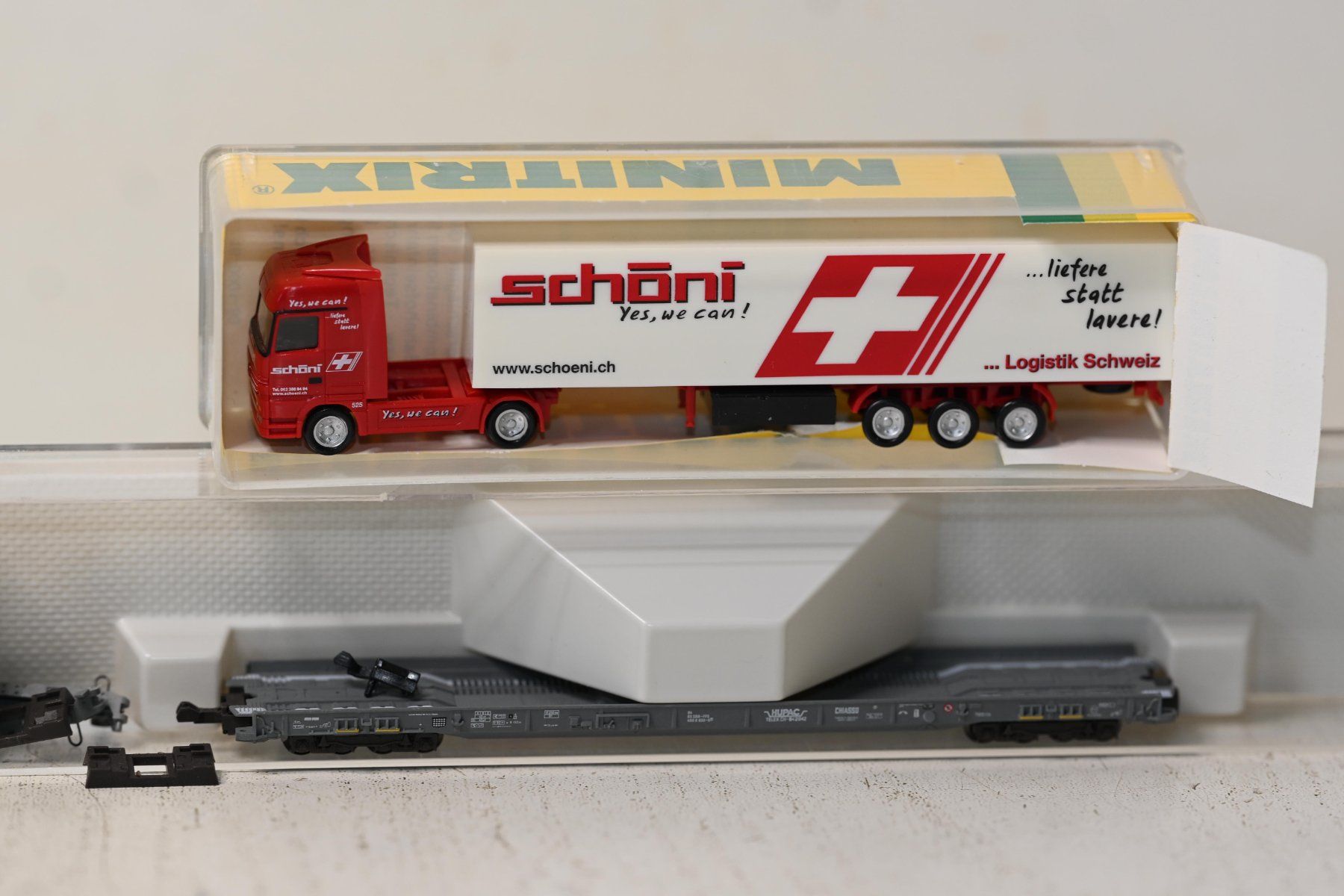 Fleischmann Modellini di ferrovie: Hupac Wagen Schöni Fleischmann Spur N mit OVP – Usato da Laupen ZH venduto da Zmoewe 6