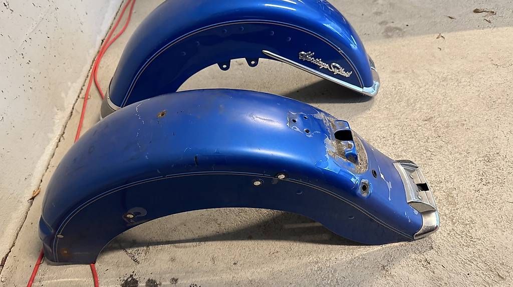 Tutti i ricambio per moto: Harley-Davidson Parafanghi – Usato da Brissago venduto da rollyhofer 1