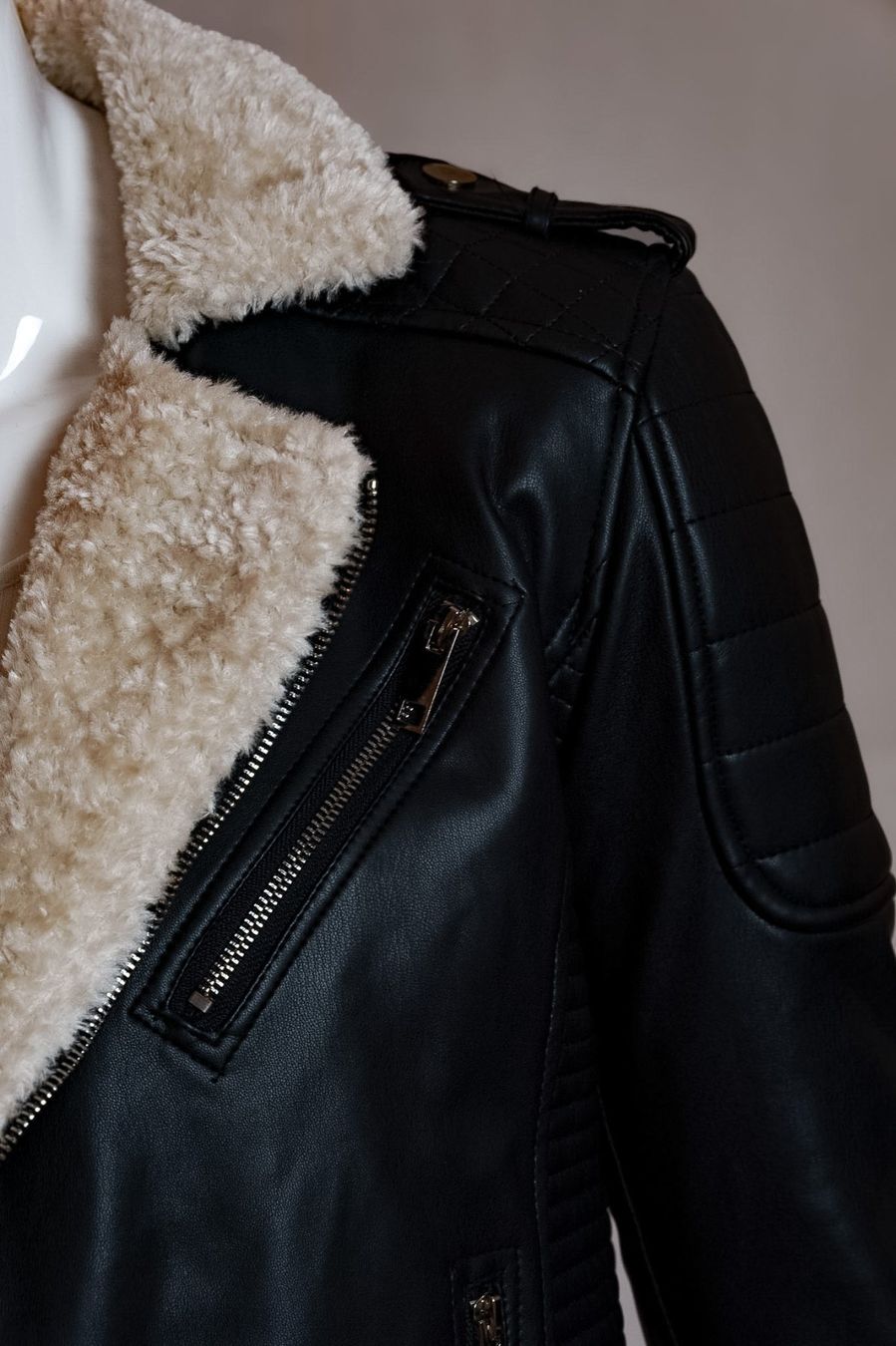 Giacche: Frilivin Lederjacke – Usato da Ennetbürgen venduto da jla_kh29 5