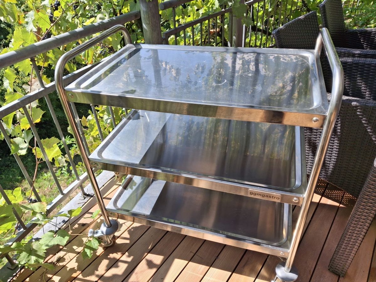 Carrelli di servizio: Servierwagen – Usato da Innerberg venduto da Oliwa 1
