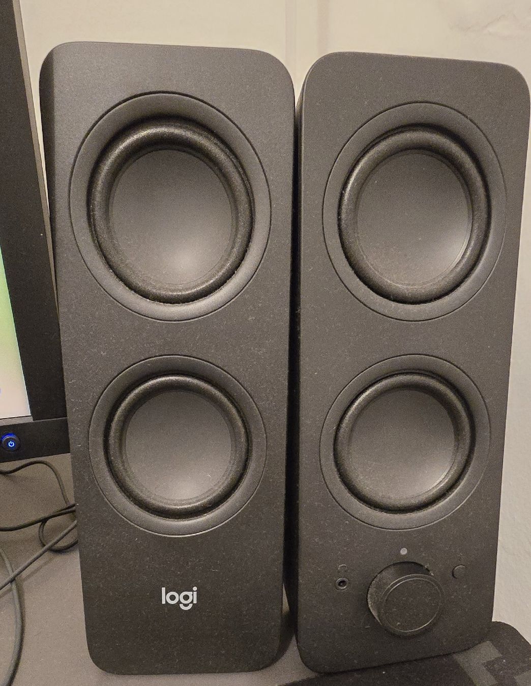Logitech Lautsprecher: Logitech Lautsprecher  – Gebraucht aus Bassersdorf von isu_hk9p 1