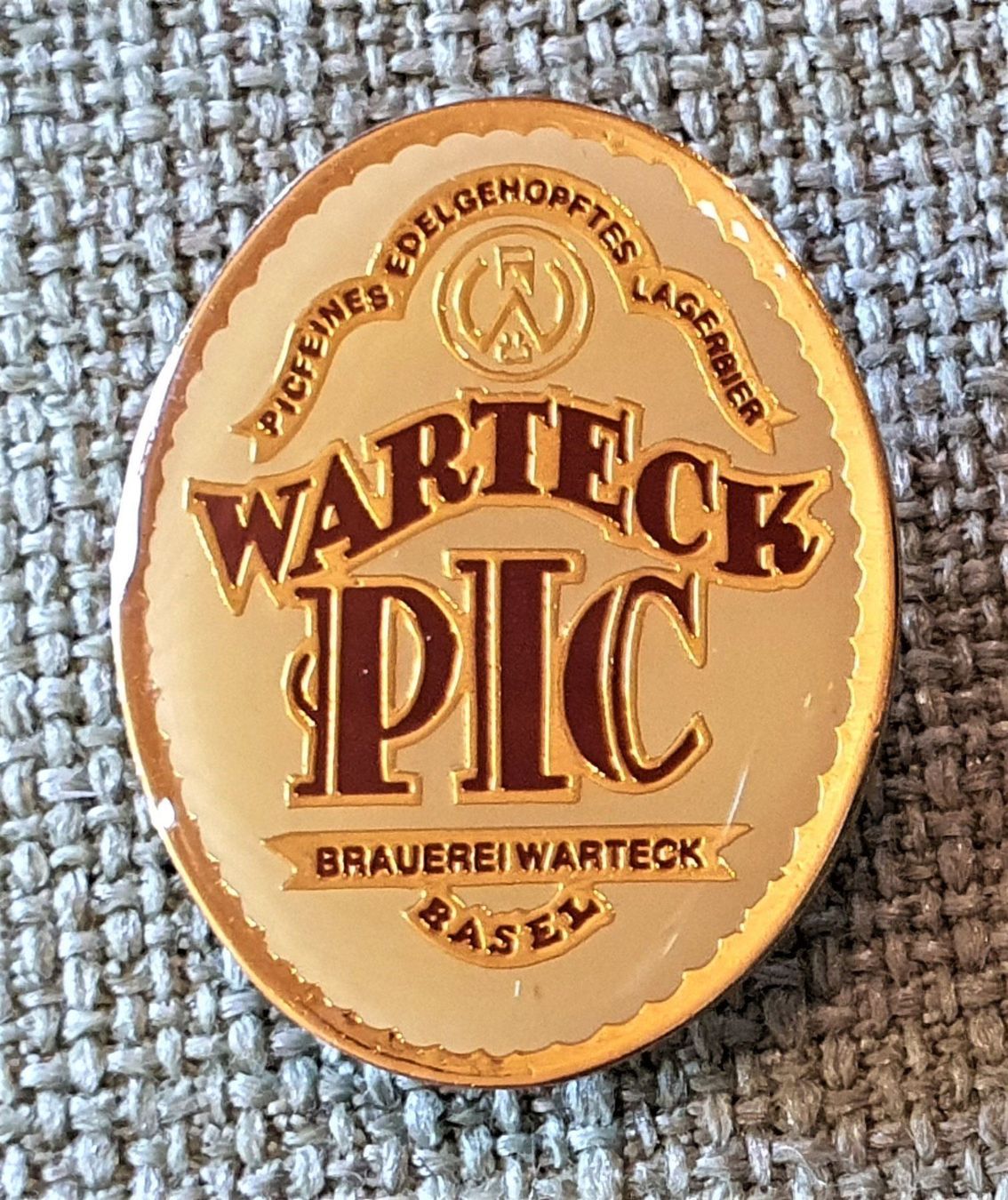 Placchette & Badge: J962 - Pin Brauerei Warteck Basel PIC – Usato da Reinach BL venduto da Boston-Verkauf