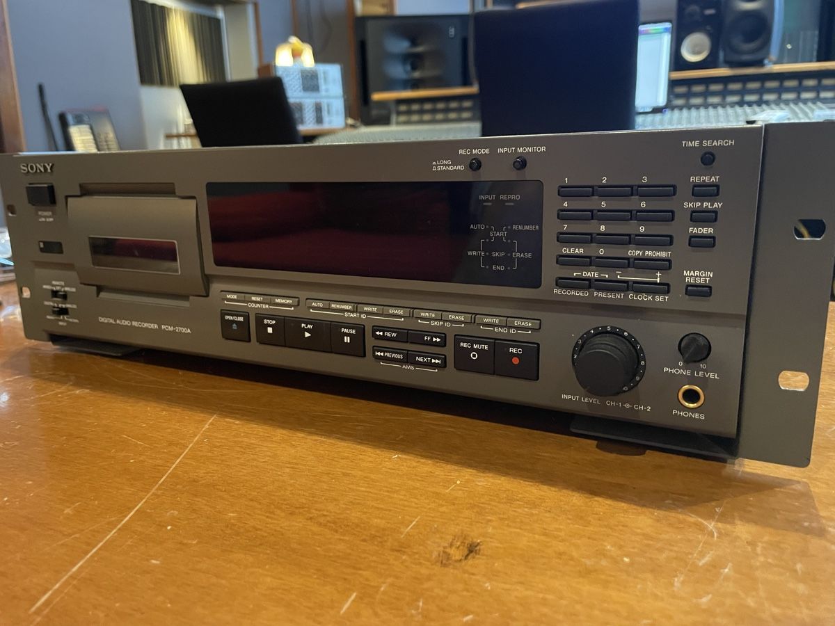 Sony Registratori: Sony pcm 2700 A – Usato da Neuchâtel venduto da jerome1973 1