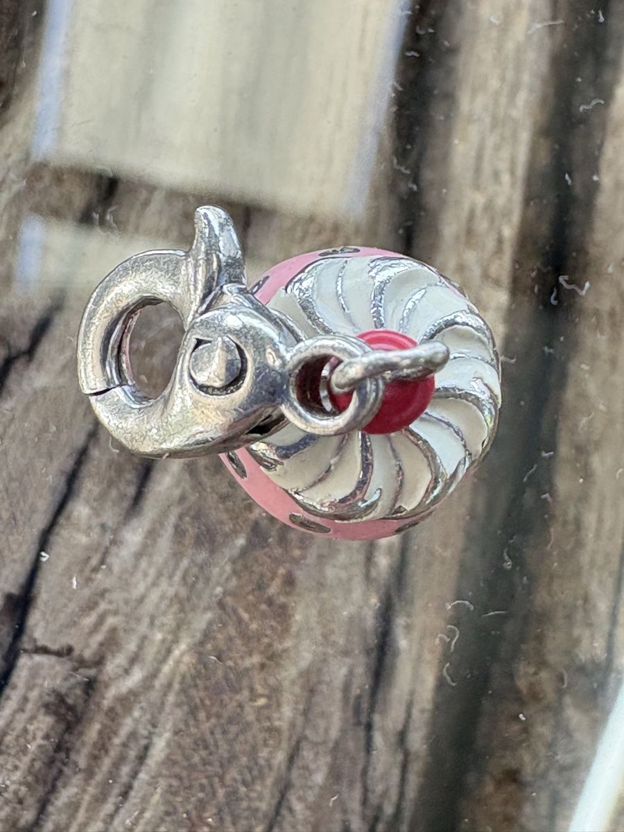 Pendentifs: Charm pendentif Cupcake – D'occasion à Jongny par Rivierach 3