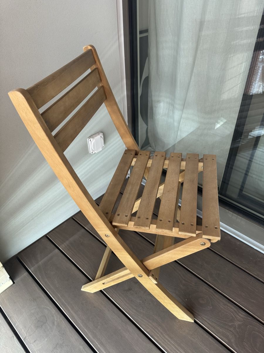 Kave Home Set di tavolo e panche: Kave Home Balkonmöbel Set 3- teilig – Usato da Zürich venduto da kat_ww7d 2