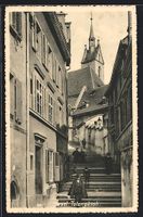 Basel, Totengässli mit Leuten auf den S