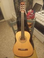Squier 3/4 Classic guitar