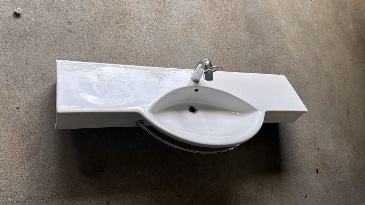 Lavabi & lavandini: Laufen Waschtisch wandhängend – Usato da Riedern venduto da gldronech 1