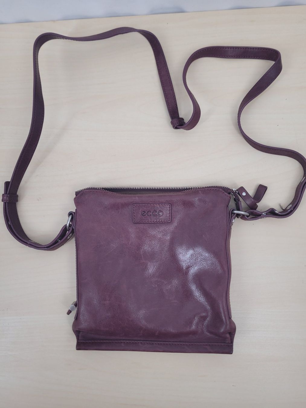 Autres vêtements & accessoires: ECCO sac bordeaux – D'occasion à Lausanne par PlusValue_Lausanne 2