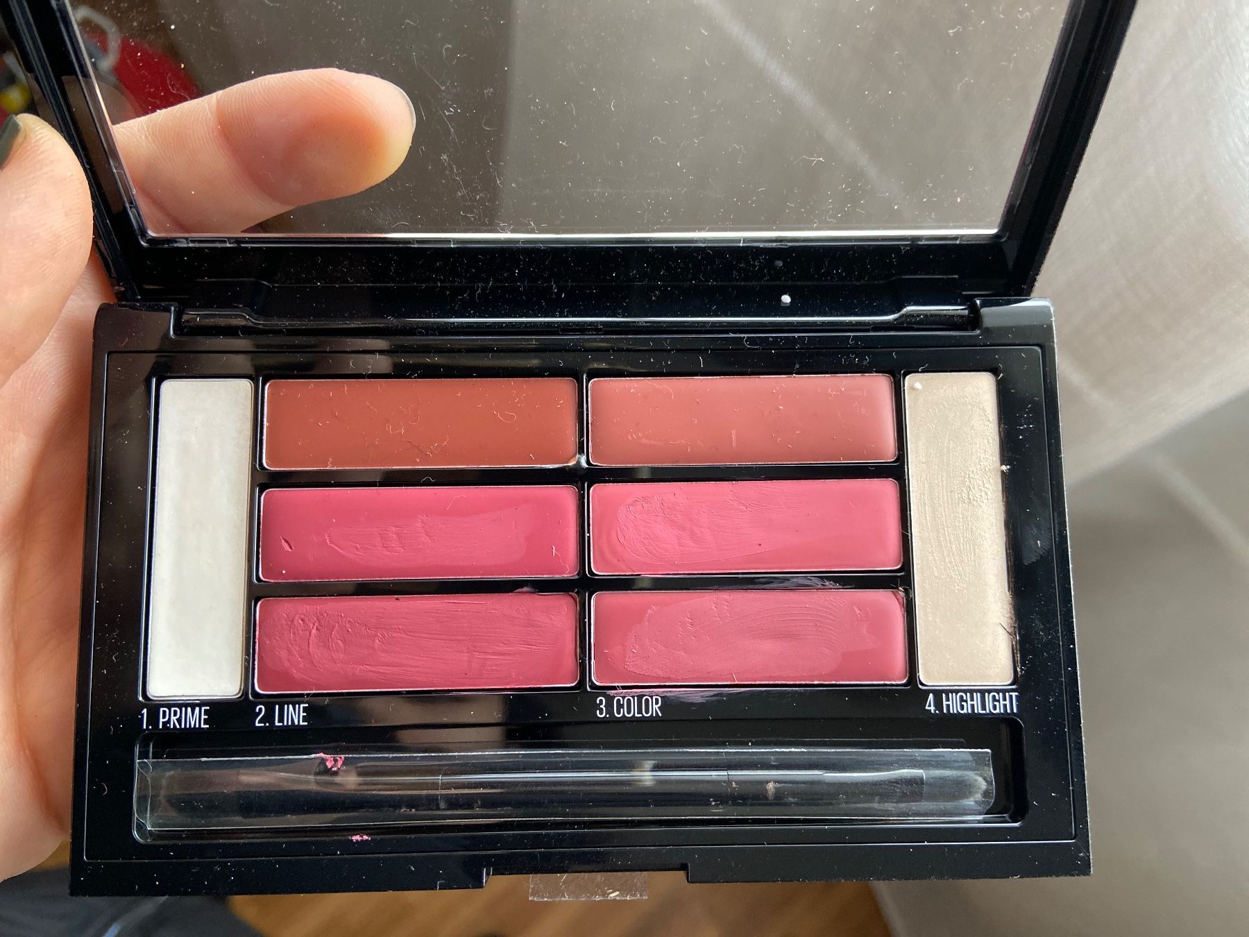Make-up: Palette à lèvres et gloss MAYBELLINE – Usato da Veyrier venduto da Leilazizou 1