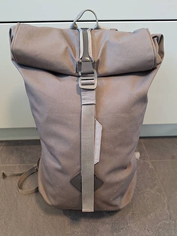Zaini: Rucksack Freizeitrucksack Millican dunkelgrau neuwertig – Usato da Rüedisbach venduto da Thesammy 3