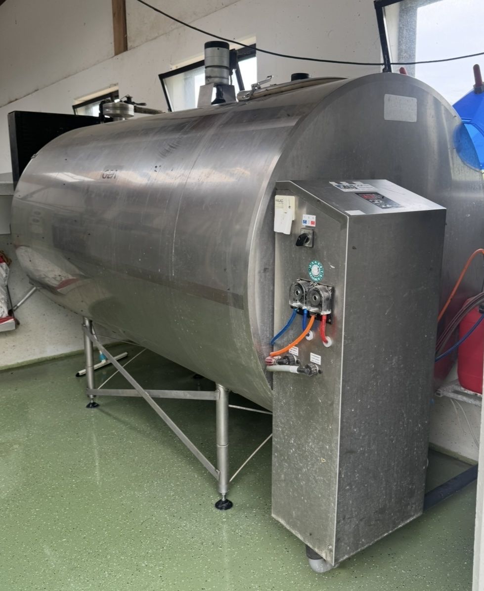 Tecnica di mungitura: Milchtank 2500Liter – Usato da Schwarzenbach SG venduto da mahaghonie