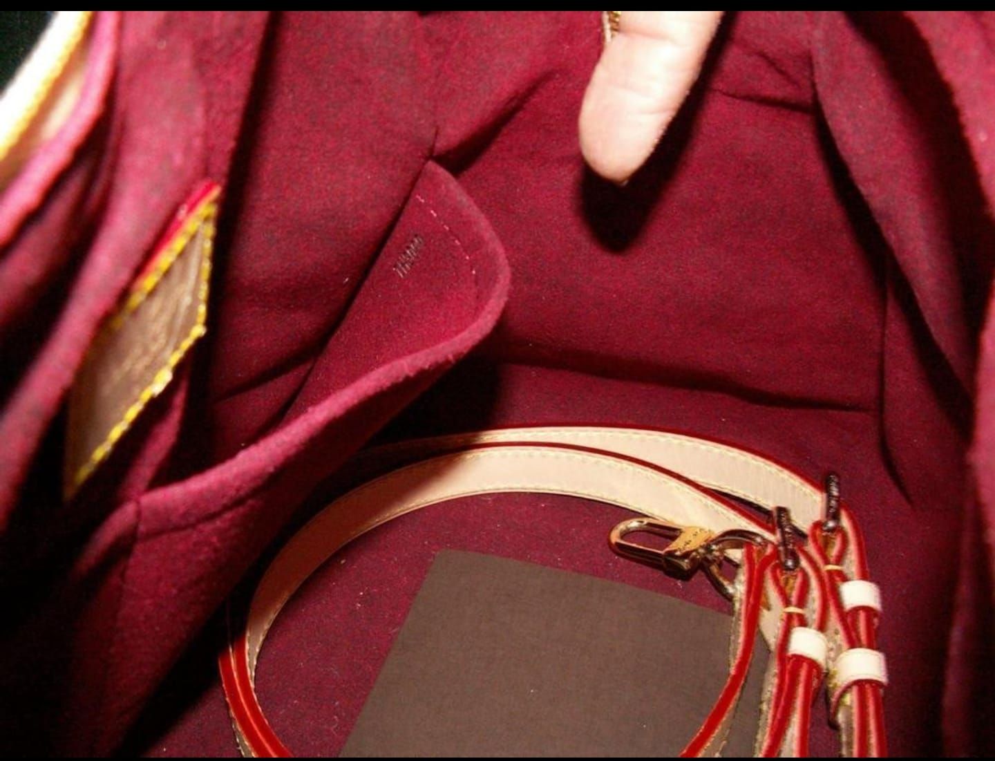 Louis Vuitton Sacs femmes: Louis Vuitton Tasche – D'occasion à Islikon par chailatte65 1