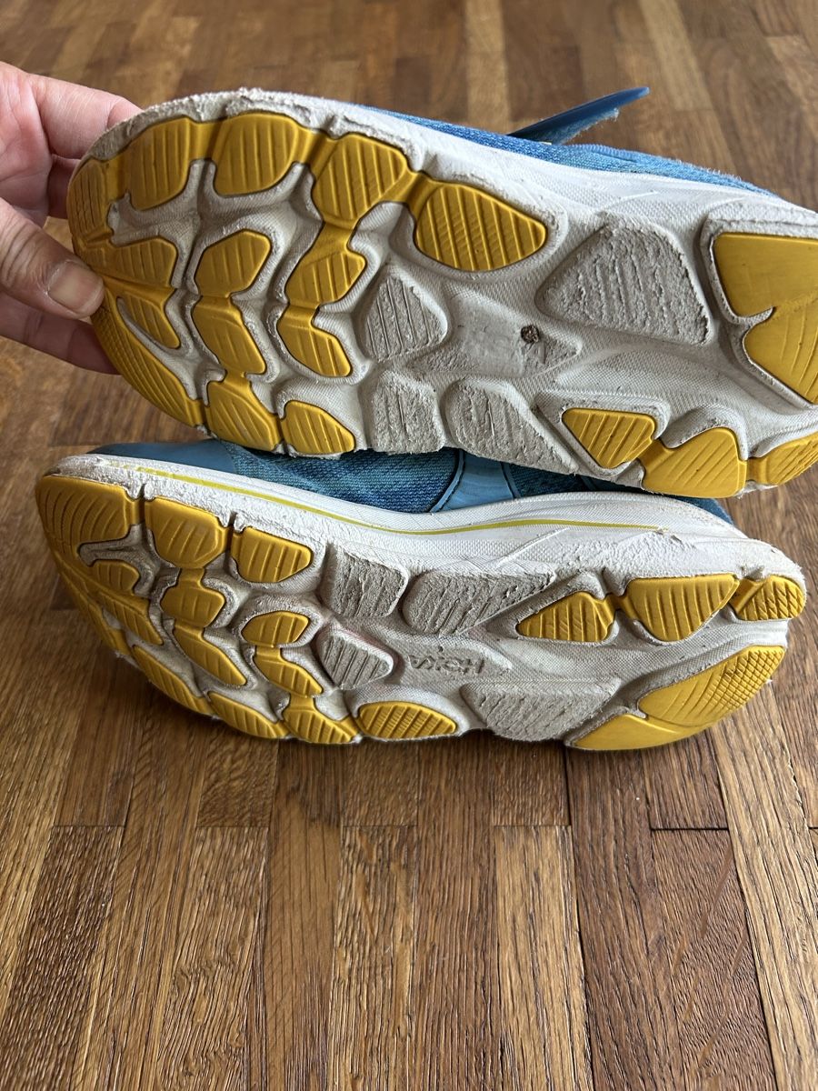 Scarpe per ragazzi: Hoka Laufschuhe gr. 32.5 – Usato da Kriens venduto da Exberlinerz 2