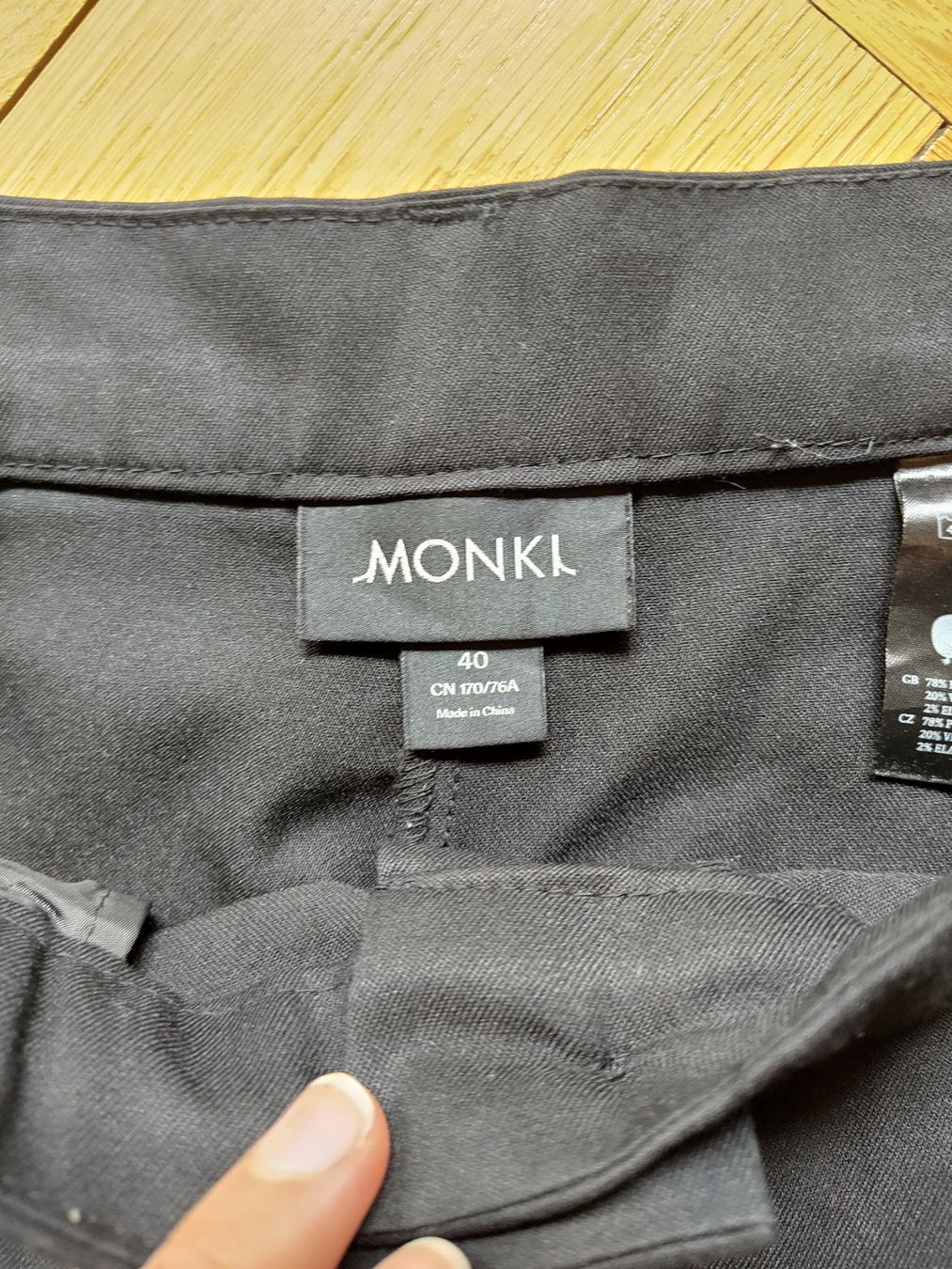 Monki Pantaloni: Stoffhose – Usato da Bern venduto da Linii 1