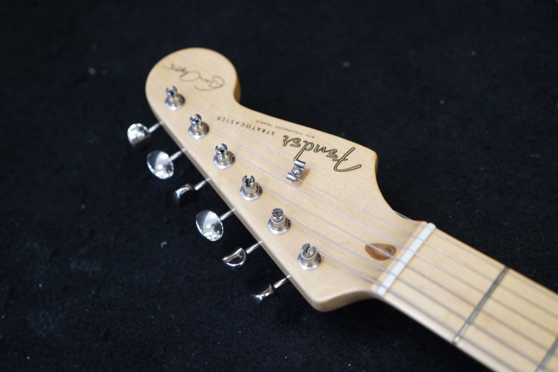 Fender Musikinstrumente: Fender Stratocaster Eric Clapton Artist Series  2013 Koffer – Gebraucht aus Ortschwaben von Musictrade 5