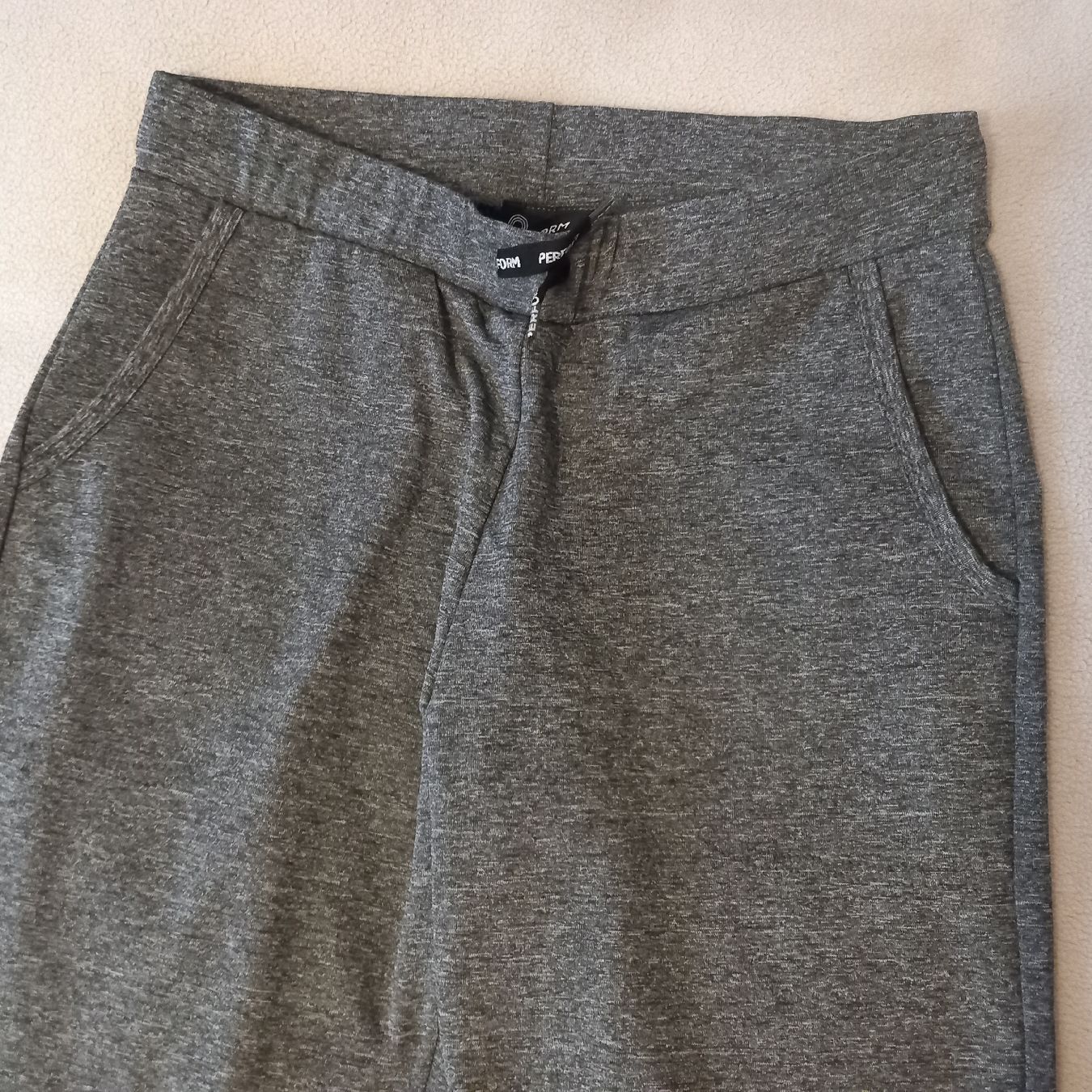 Pantaloni: Yogahose/Trainingshose Gr. 38 – Nuovo (secondo la descrizione) da Wettingen venduto da Socrates11 4