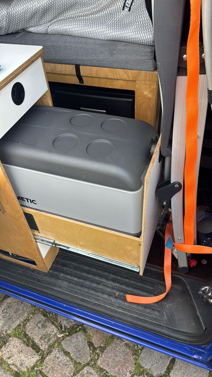 VW Camping Fahrzeuge: Vw t5 Camper – Gebraucht aus Winkel von Blicki26 6