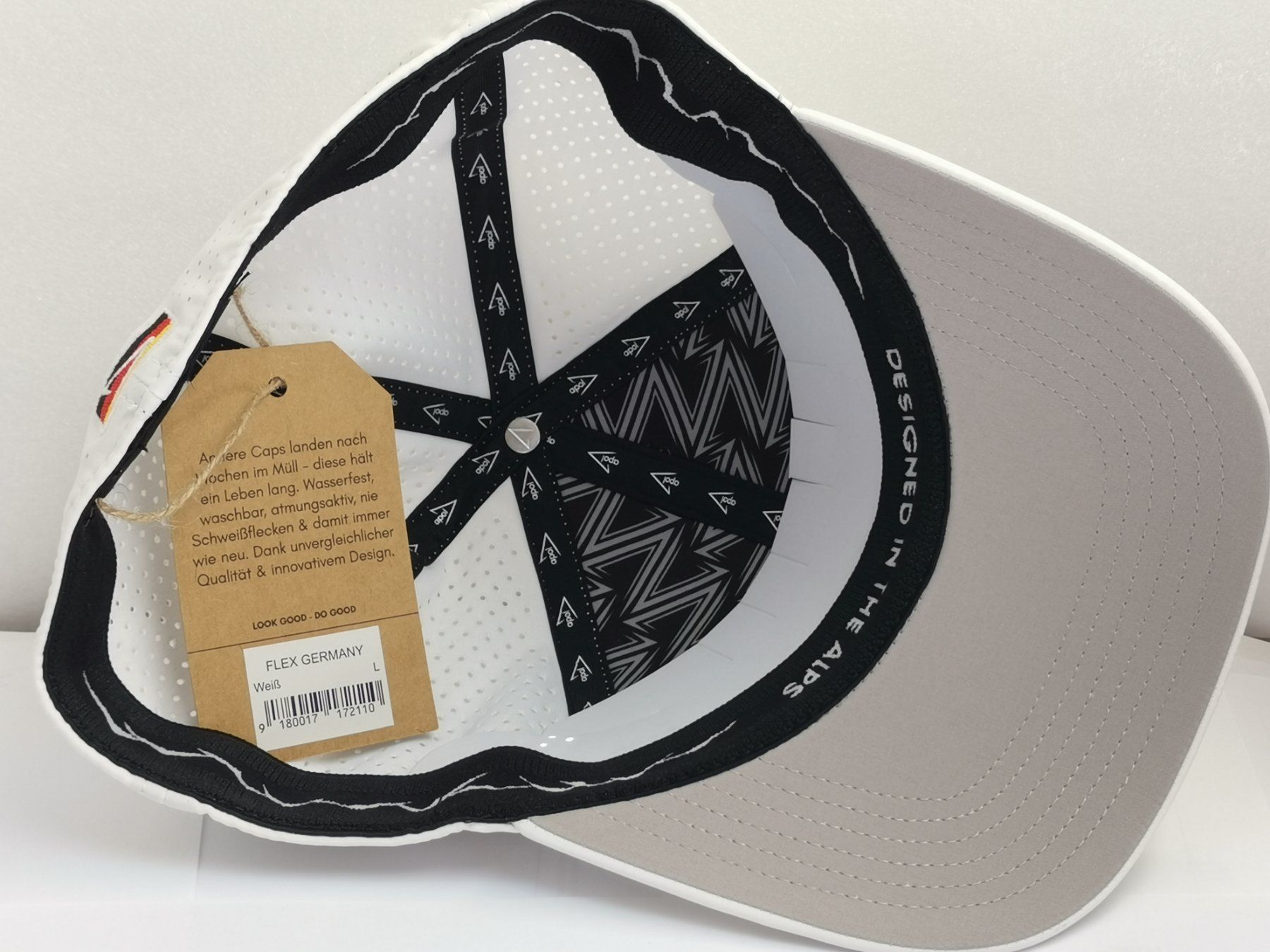 Chapeaux, bonnets & casquettes: 2 Apol WM Caps Flex L weiss & schwarz – Neuf avec emballage d'origine à Allschwil par H0-Bahner 6