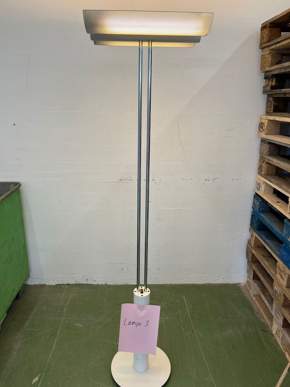 Regent Lampade: Regent Stehlampe – Usato da Basel venduto da Jobf