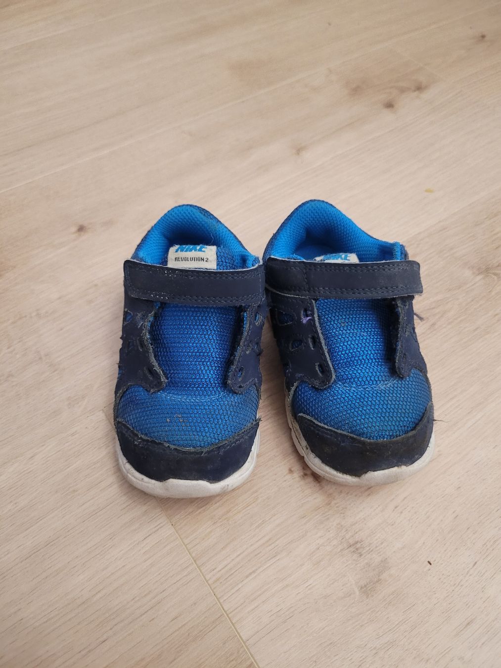 Scarpe per ragazzi: schuhe nike Grösse 22 – Usato da Lupsingen venduto da sta_wgg5