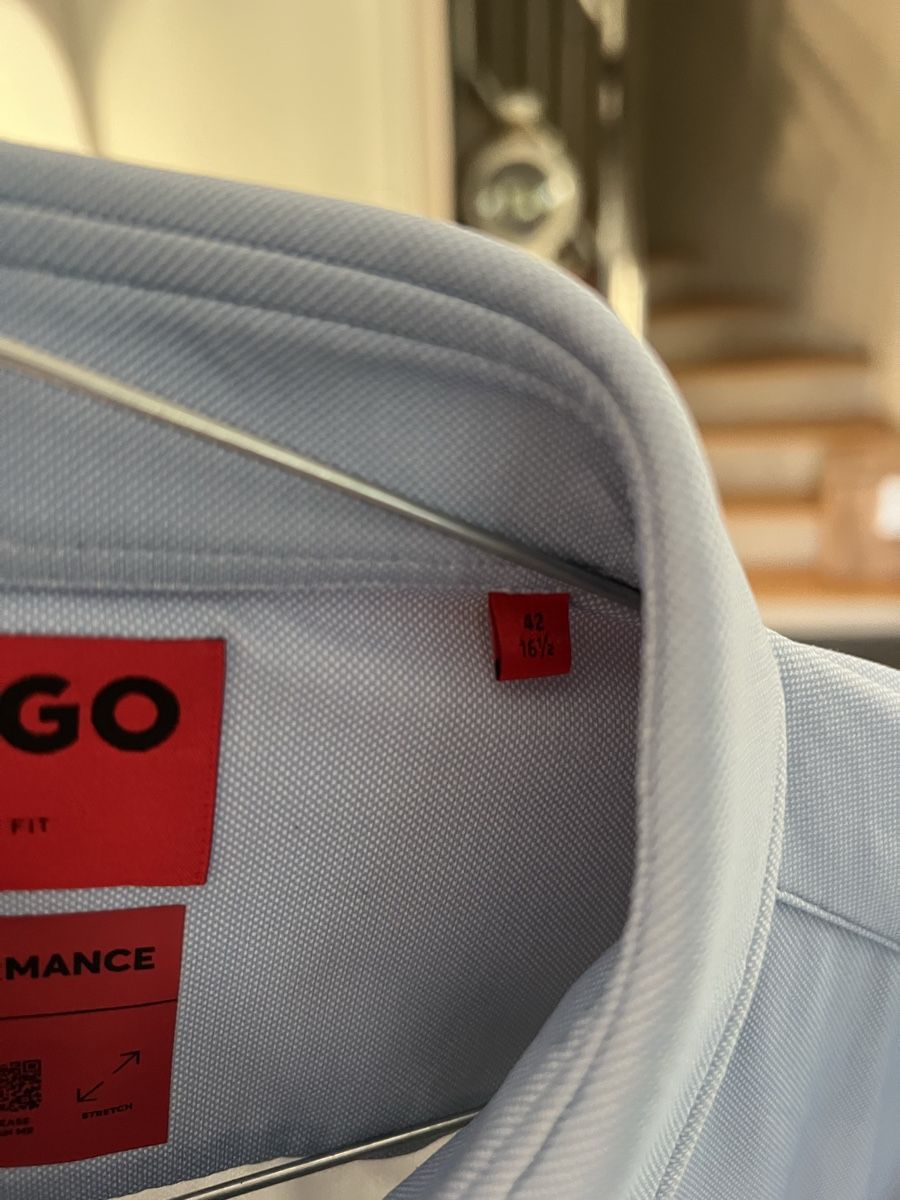 Hugo Boss Camicie: Chemise Hugo Boss bleue ciel – Nuovo (secondo la descrizione) da Villars-Ste-Croix venduto da Maaaat 3
