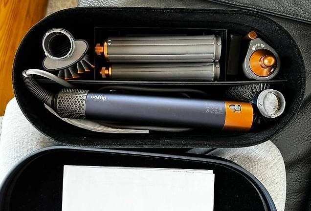 Fers à boucler & lisser: Dyson Airwrap Multi-Haarstyler Complete Long  – D'occasion à Geneveys-Coffrane par jeannot2008 1