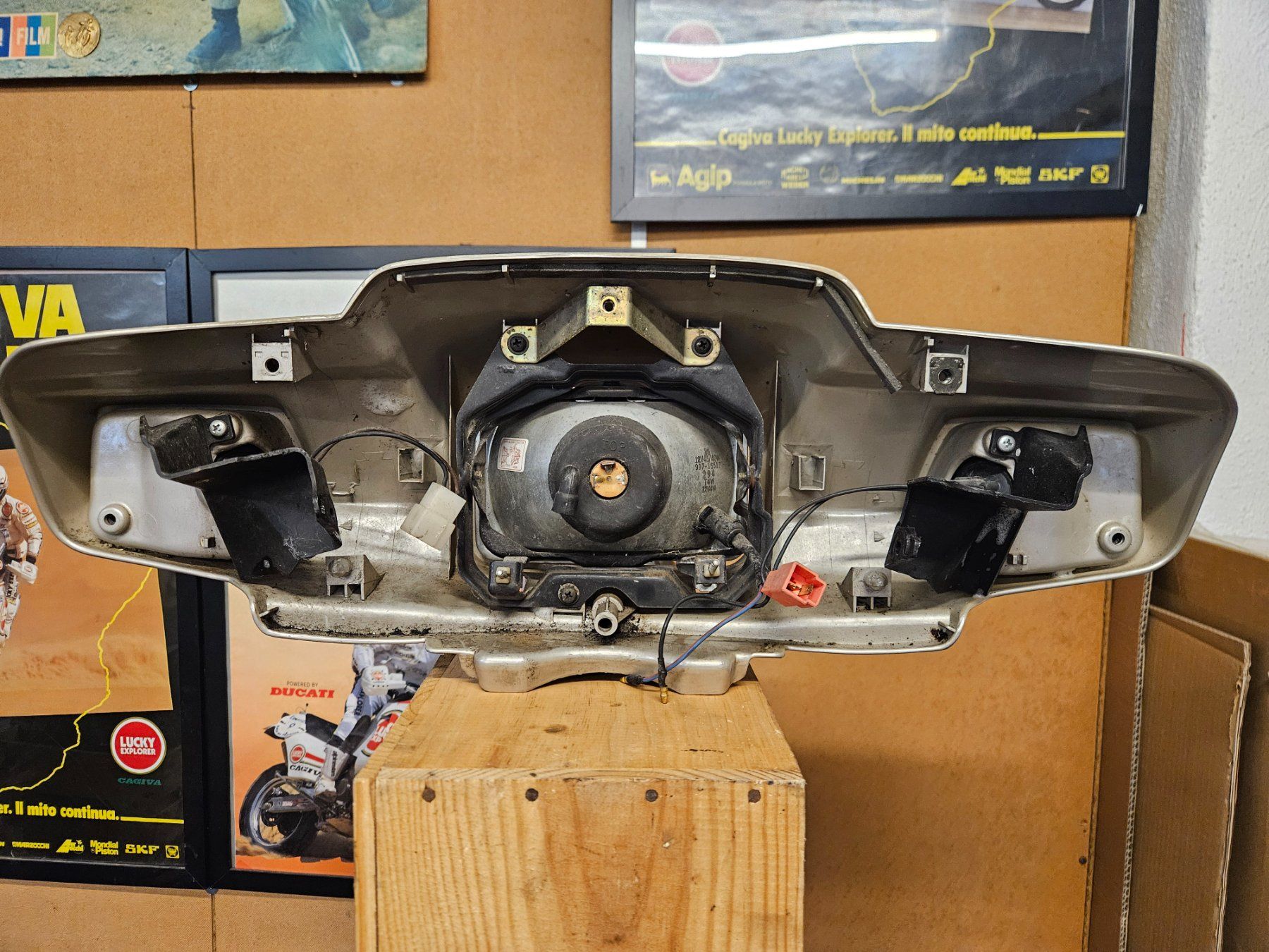 Yamaha Tutti pezzi di ricambio per scooter: Carénage de phare YAMAHA BELUGA  125 – Usato da courtetelle venduto da bmwhp2 1