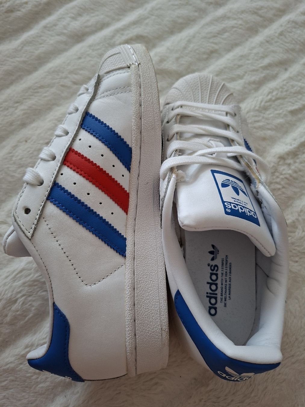 Adidas Scarpe da donna: Baskets Adidas Superstar blanc rouge bleu taille 36 – Usato da Renens VD venduto da ser_j2fn 5