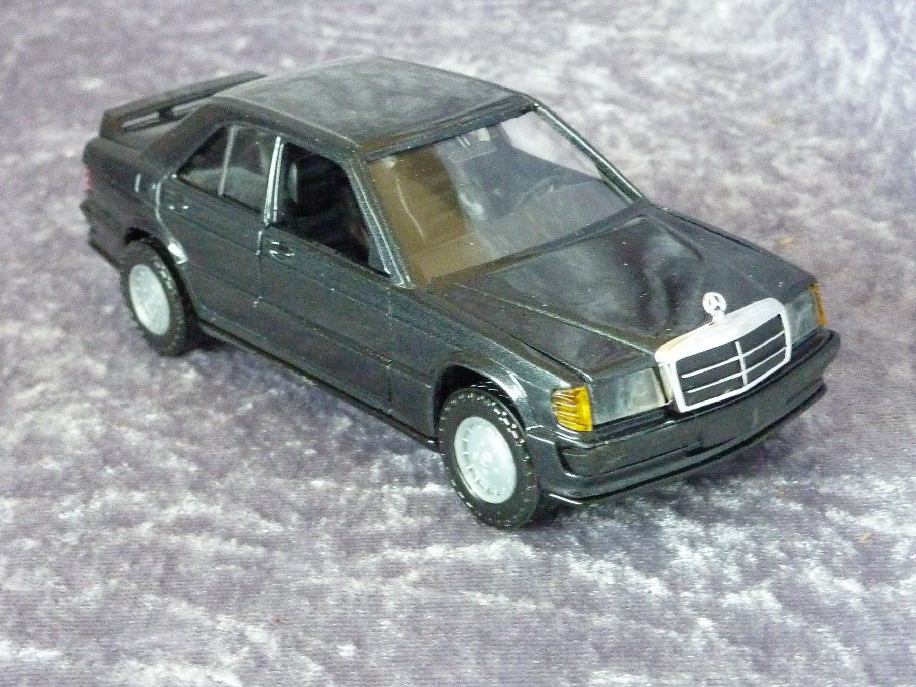 Mercedes-Benz Modellautos: Mercedes 190E 2.3-16  1:35 – Neu (gemäss Beschreibung) aus Dürrenäsch von modellautos4you 4