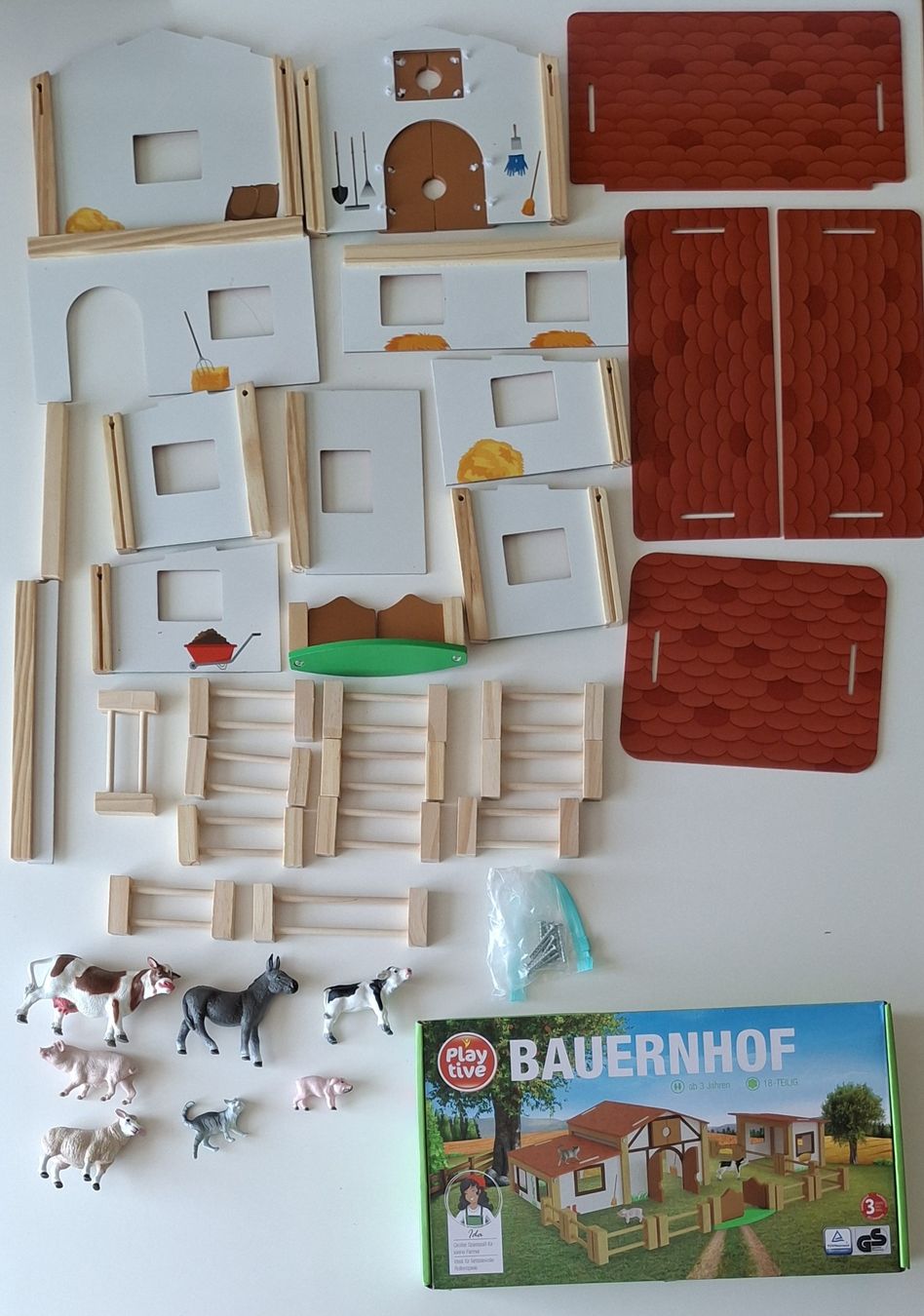 Giocattoli: Holz Bauernhof  mit Figuren – Usato da Dussnang venduto da novi02 3