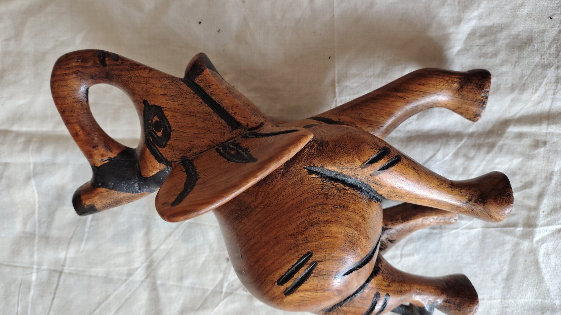 Sculture & Statue: Holz Elefant, aus Senegal – Usato da Oetwil am See venduto da NoldiNairolf 1