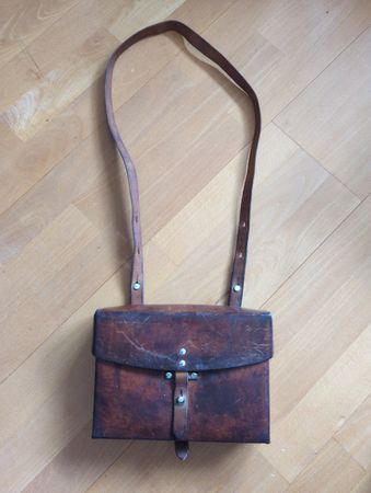 Leder-Militärtasche gebraucht