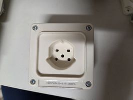 Steckdose weiss Unterputz UP Montage T15 Typ15 ABB NUPU IP22