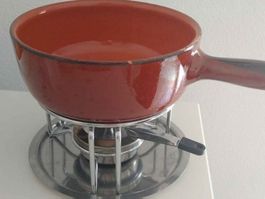 Caquelon à fondue + réchaud + 6 fourchettes