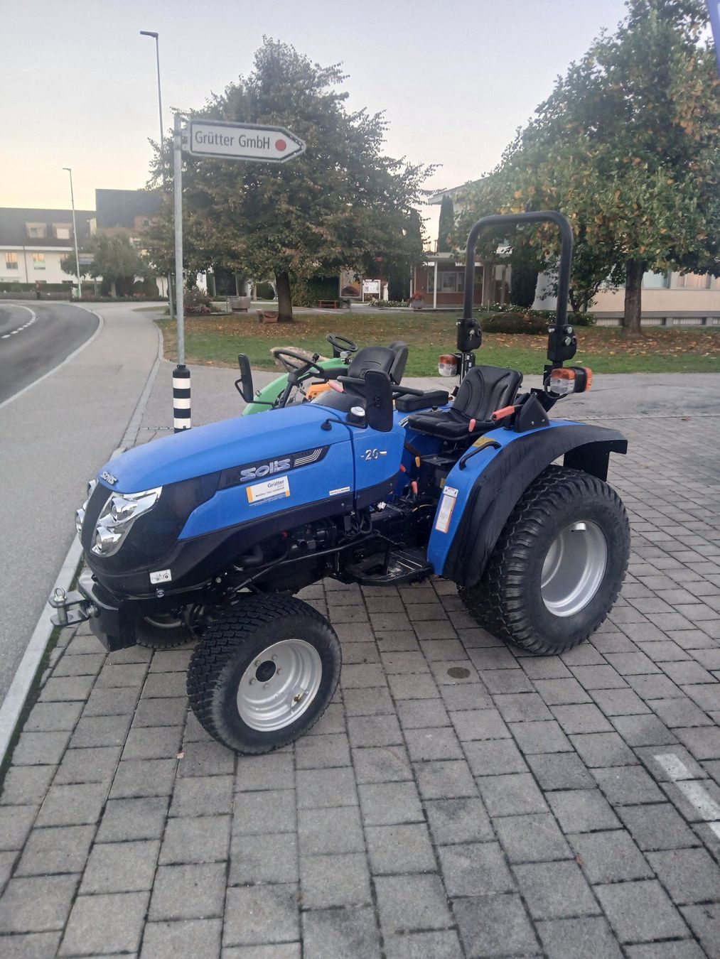 Solis Trattori: Solis 20 Vorführtraktor 100h – Usato da Roggwil BE venduto da Gruero 3