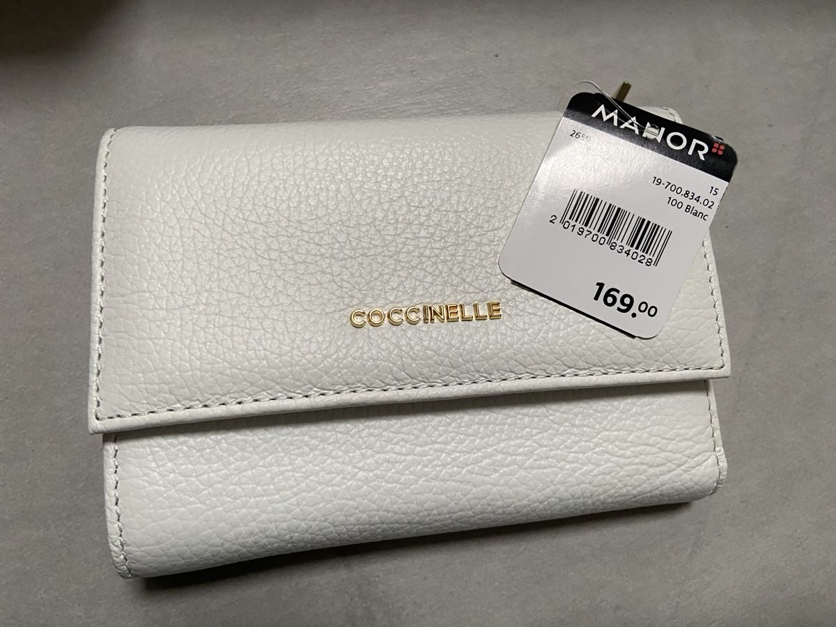Coccinelle Portemonnaie: Portemonnaie Coccinelle – Neu und originalverpackt aus Büsserach von vimeco.43 3
