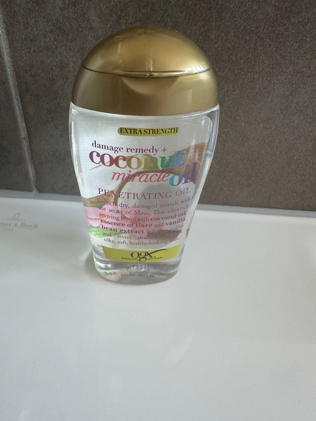 Produits de soins capillaires: OGX coconut miracle oil 100ml – Neuf (Voir description) à Courgevaux par Qwertz111320