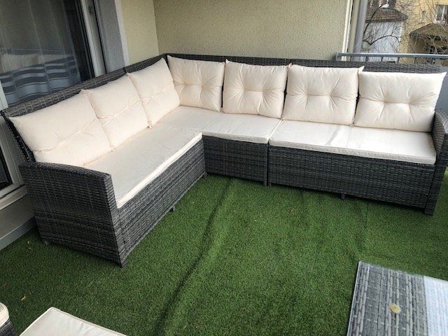 Sofas: Grosse Sitzlounge, wenig gebraucht – Gebraucht aus Altstätten von Ferto