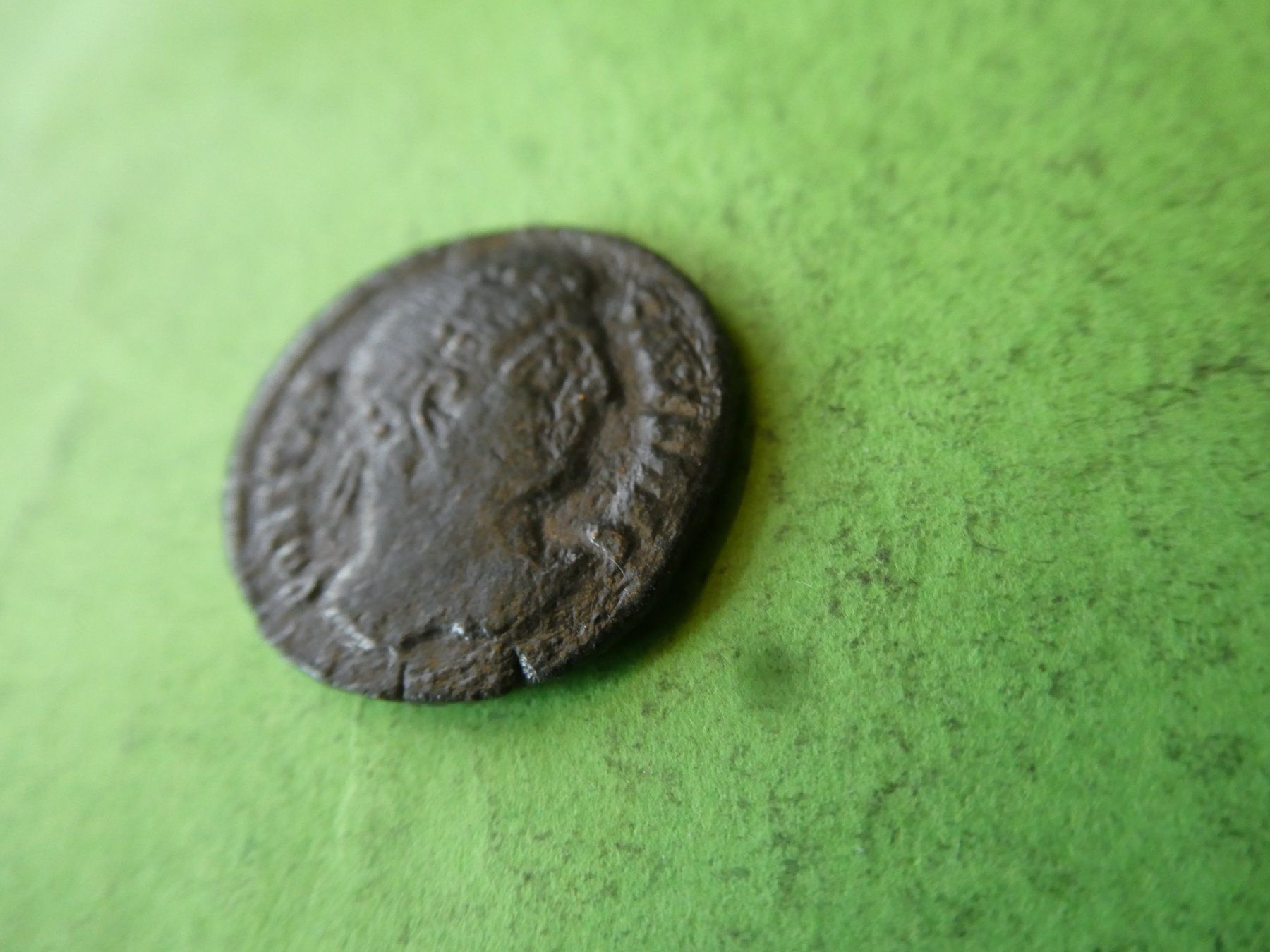 Tutti le monete: uralte   Bronzemünze,  18 mm  3.31 g – Usato da Hinterforst venduto da Rohusri 1