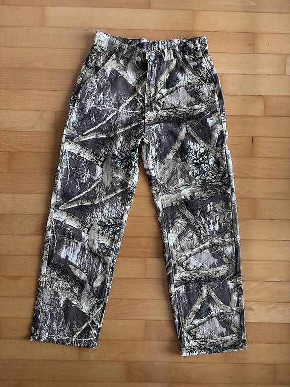 Pantaloni: Camouflage Carpenter Hose – Usato da Beckenried venduto da ema_t6cf