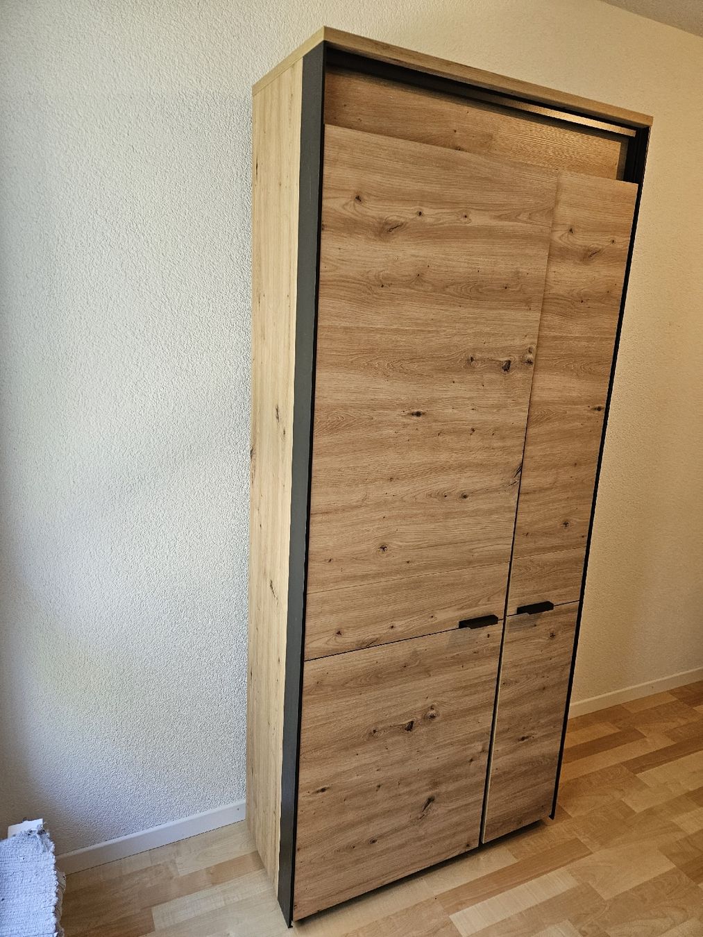 Armoires: Garderoben Kleiderschrank – Neuf (Voir description) à Thun par danbr 1
