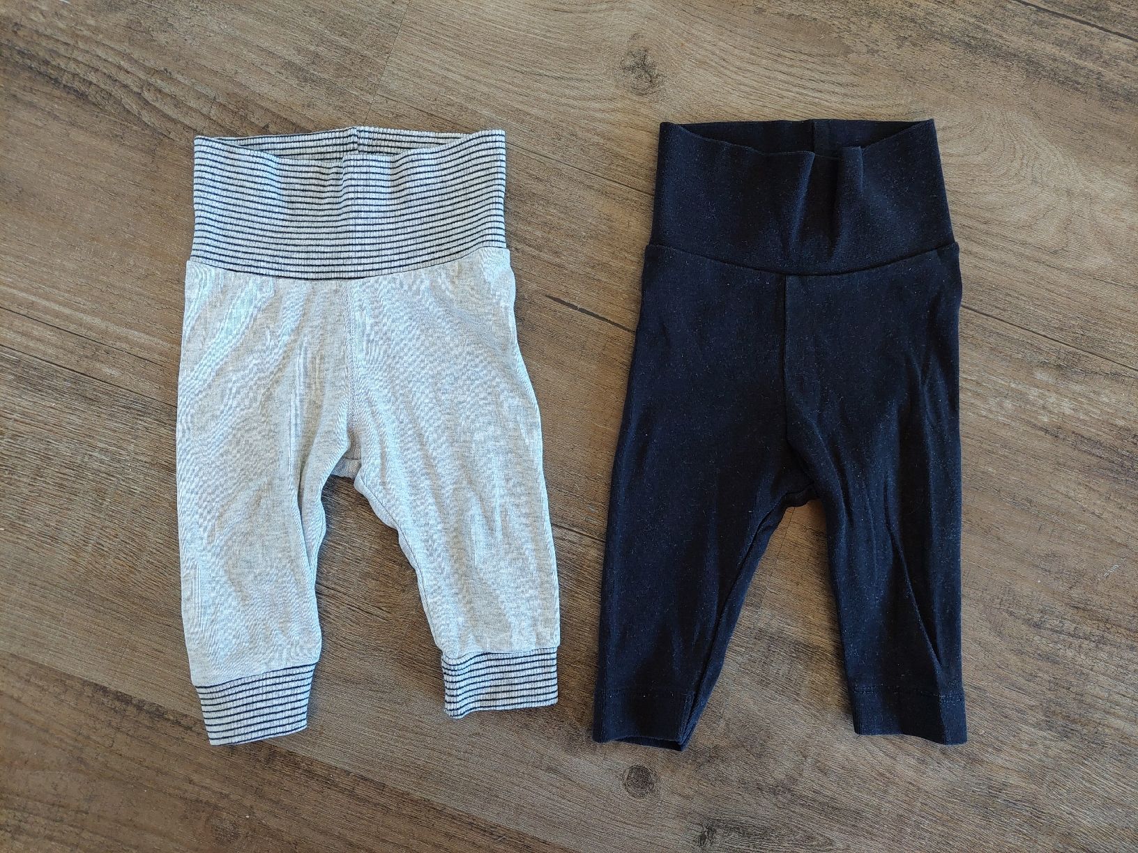 H&M Pantaloni: Dünne Hosen H&M, Grösse 62 – Usato da Aeschi b. Spiez venduto da Corin1234