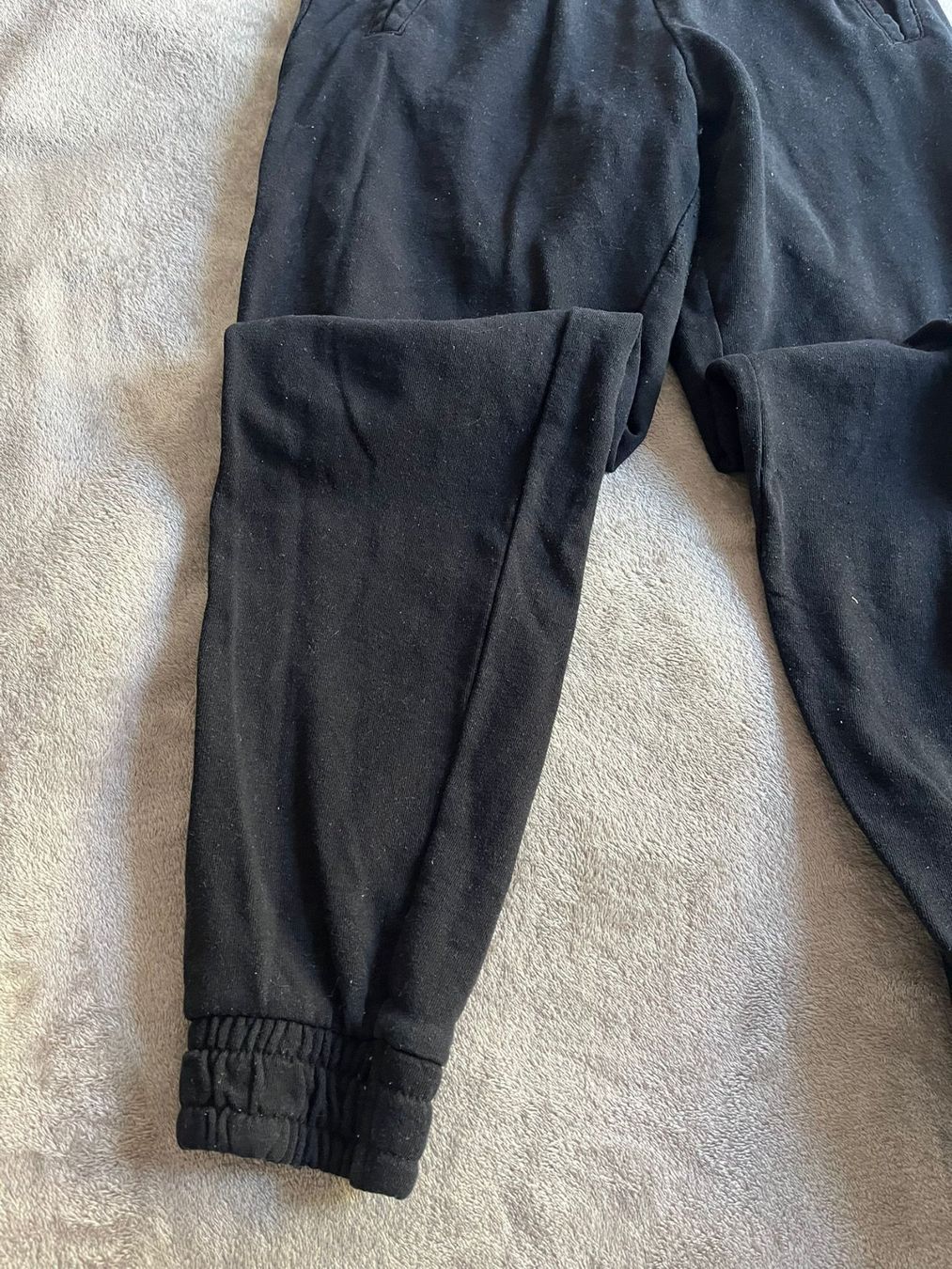 C&A Pantaloni: Pantalon de jogging noir confortable - Taille S – Usato da Sion venduto da Kitty_Kat 2